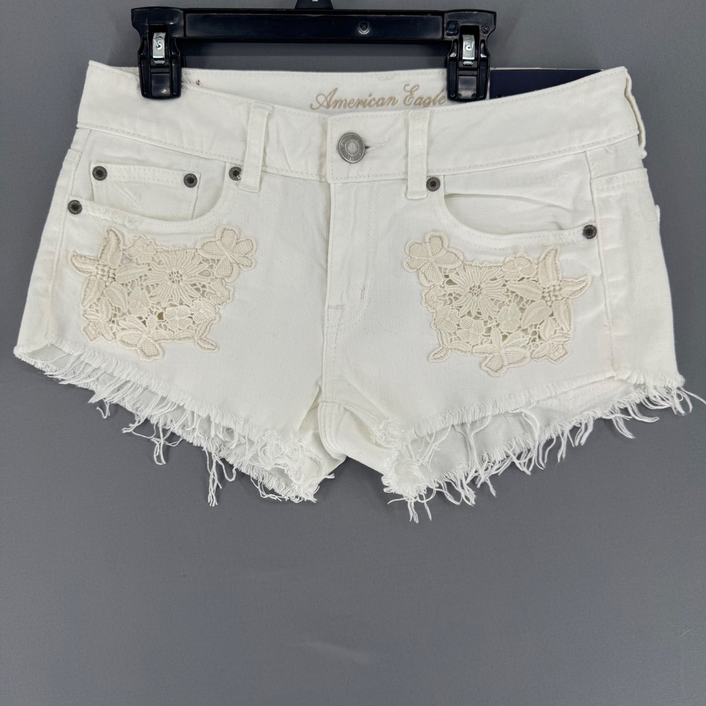 NWT American Eagle Festival Shortie White Crochet Lace Frayed Denim Shorts‎  2